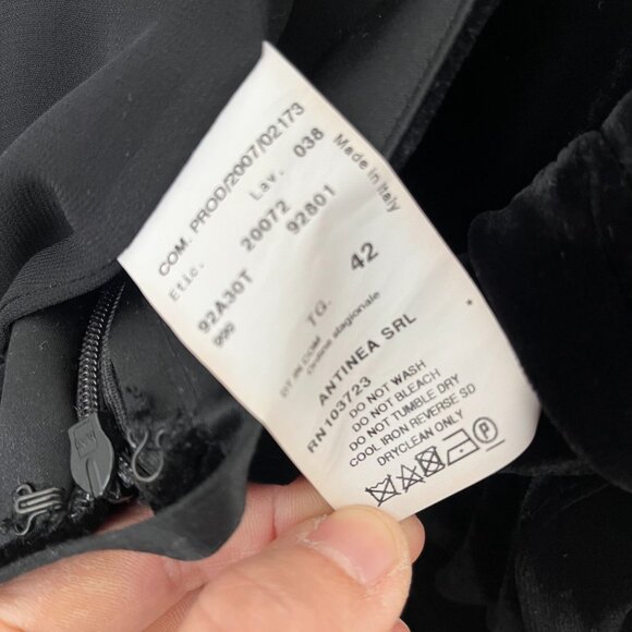 Emporio Armani: Cute LBD - little black dress, size US 6 / IT 42 - Picture 4 of 5